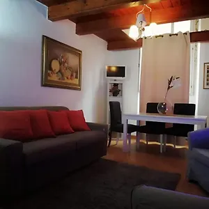 Appartement Coronari 45, Rome